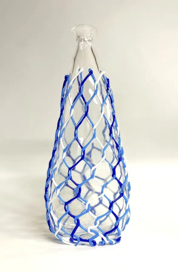 vase bleu tisse verre